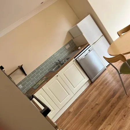 Casa vacanze Contractor House Near Town Centre